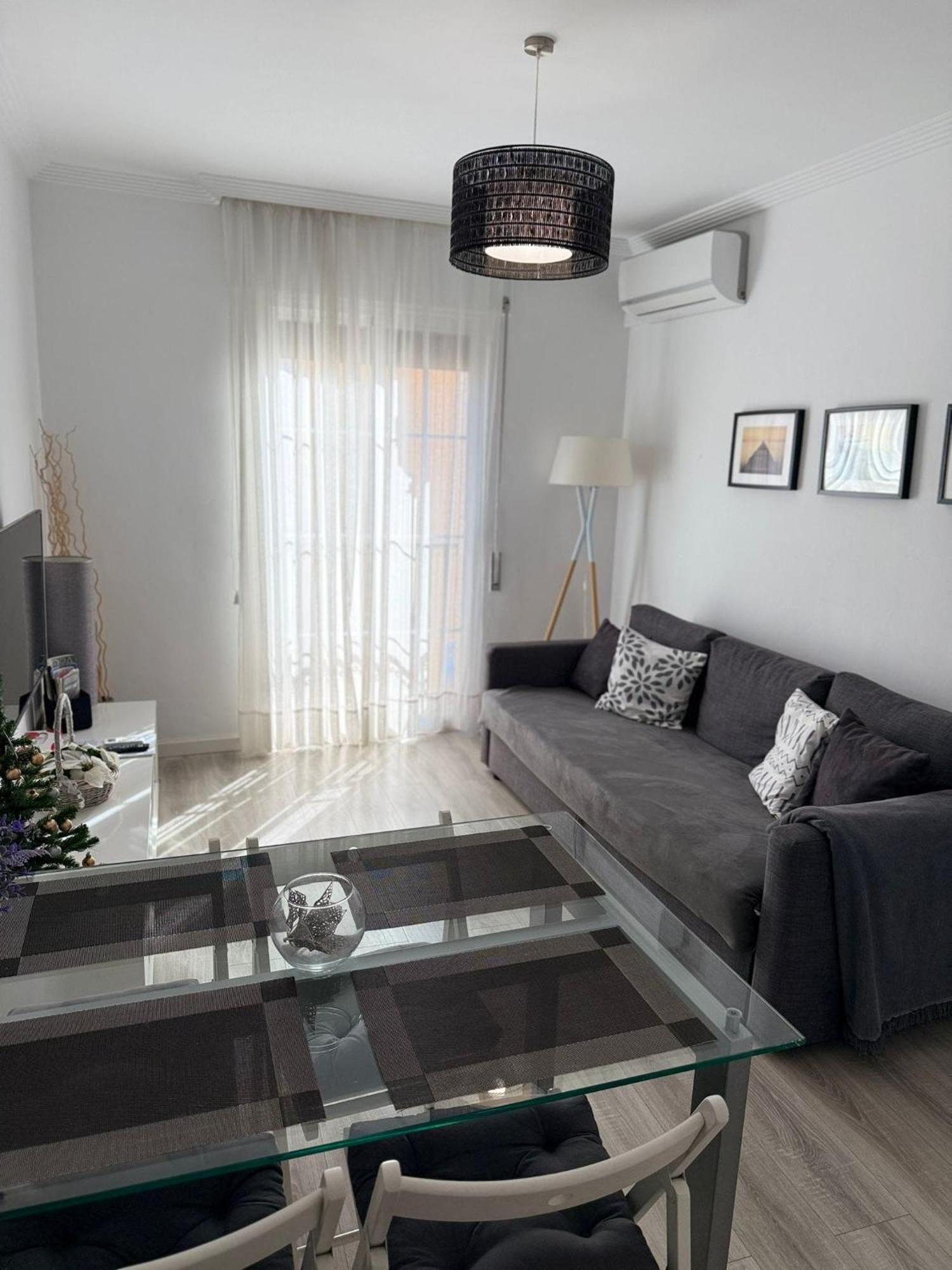 Apartamento Vega Baena Bagian luar foto
