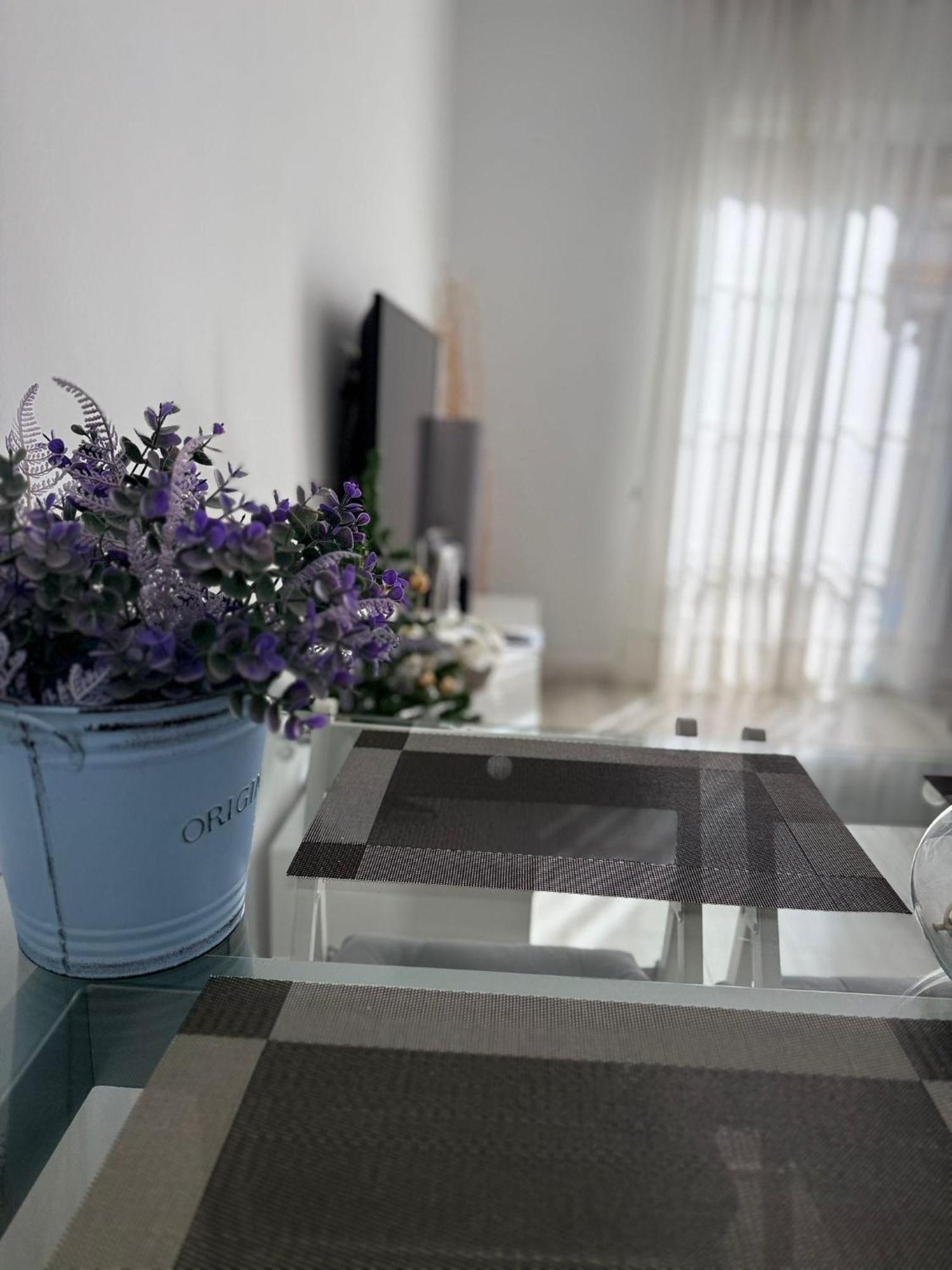 Apartamento Vega Baena Bagian luar foto