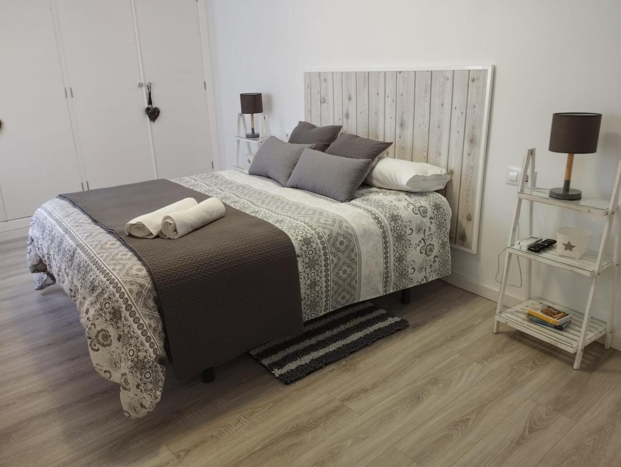 Apartamento Vega Baena Bagian luar foto