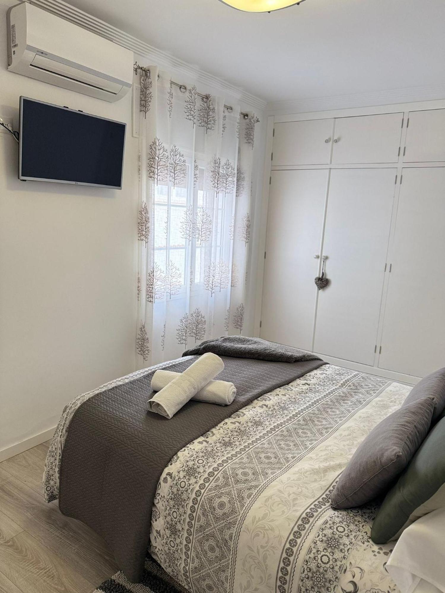 Apartamento Vega Baena Bagian luar foto